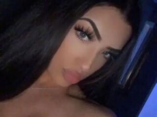 AnamiraLush