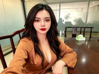 SusanAyn