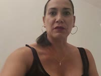 Sexy and elegant woman who will appreciate your conversation and your gentlemanly company.