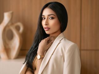 camgirl masturbating with dildo AlejaZans