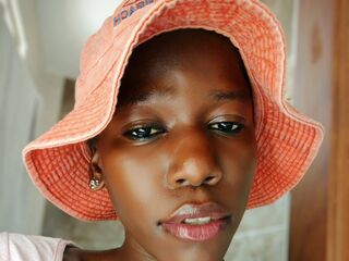 beautiful cam girl HollyBeatrix