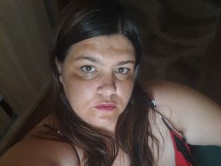 naughty camwhore IonyEllaa