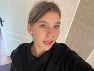 chat room sex show NadineGene