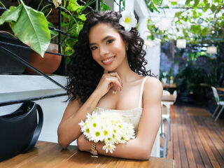 naked cam girl fingering pussy SamanthaSwan