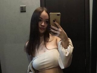 girl fingering shaved pussy SantinaHeikes