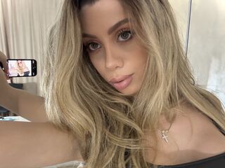 camwhore masturbating with vibrator KaylaBens