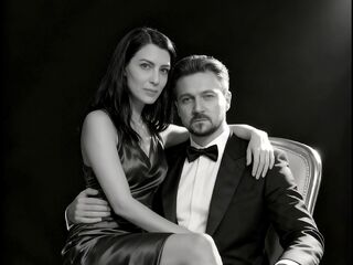 chatroom cam show AdelleandCrish