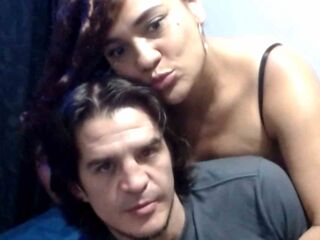 adult couple cam live VamoreSuguart