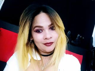 fetish girl webcam BellucciSarah