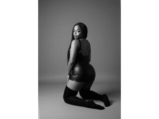 girl latex fetish webcam BrownNina