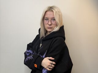 webcam chat room AdelinaCostanti