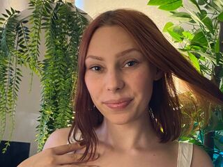shaved pussy web cam AmandaLohan