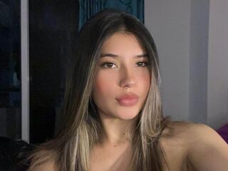girl webcam AmberCeballos