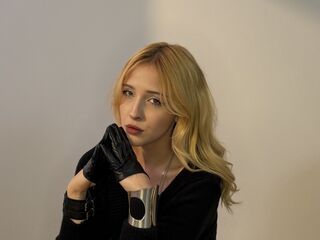 free nude webcam show AmeliaHatta