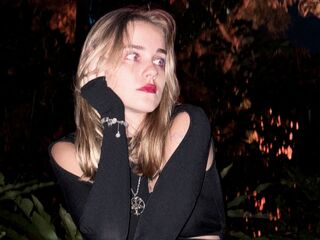girl webcam show AnderaCree