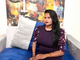 webcamgirl chat room AnnaRevolt