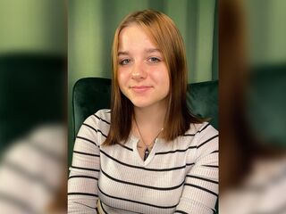 free webcam chatroom AprilBeel