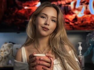 cam girl fingering AraCapell