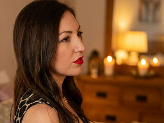 adult cam chat ArishaElara