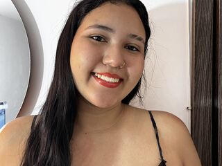 girl BarbaraBrows