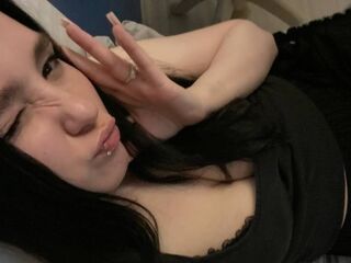 camgirl masturbating BarbaraMarti