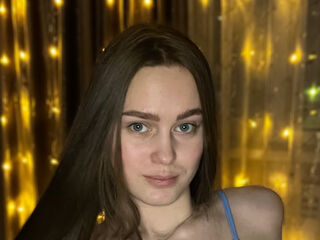 girl cam nude BernardineCaiafa