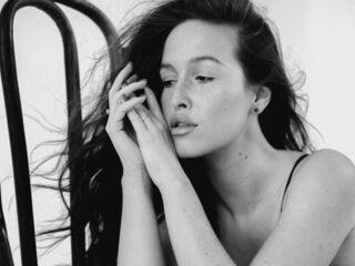 girl sex chat room BettyLarson