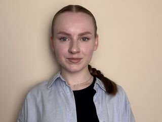 sexchat BettyannGrenon