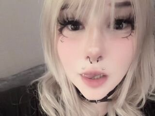 fingering girl webcam picture BillyeRom