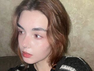 naked webcamgirl picture CamelliaSos