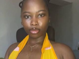 hot strip tease cam CaramelDaisy
