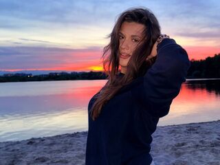 adult cam CarlyFelde