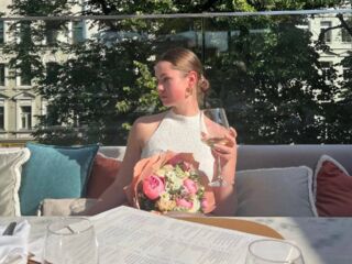 webcam striptease show CarolMeinhard