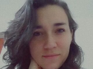 girl chat room CarolineDid