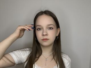 livesex cam girl CharleneAplin