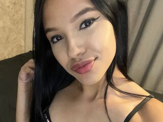 camslut fingering wet pussy CherryValentine