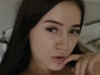 streaming live webcam ChloeBolwman
