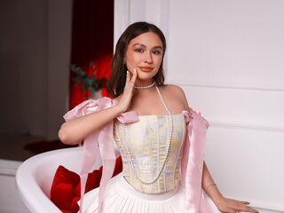 camgirl shaving pussy ChloeCalloway