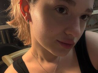 naked cam girl masturbating with vibrator ChloeDemaio