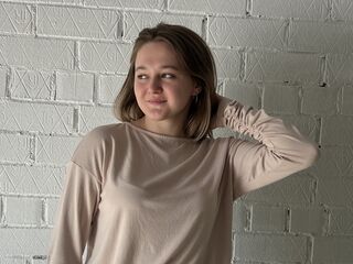 camgirl video chat ChristiaBenoy