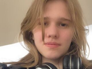 nude webcam girl photo ChristieDemaline