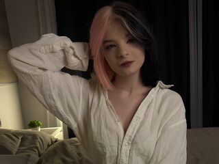 naked girl with webcam ClaudineKrentz