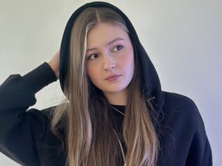 hot cam girl masturbating with dildo DainaFranklin