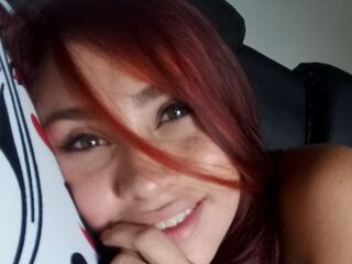 masturbating cam girl DanielaConnor