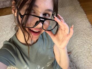 topless cam girl DarelleByron