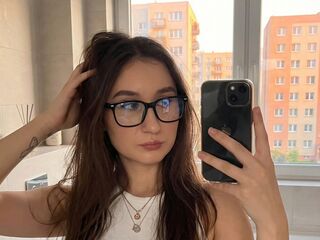 strip tease DenaGaters