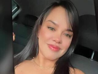 camwhore masturbating with vibrator DennaJenssenn
