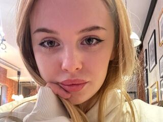 hot webcam DevonaBradner