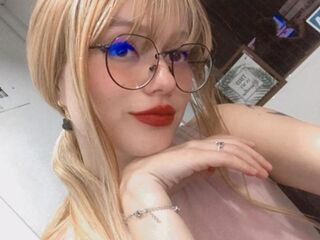 camgirl masturbating with sextoy DiamondRuso