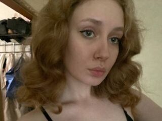 fingering girl webcam  DoraOashey